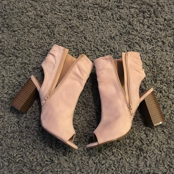 Peep toe booties - Picture 5 of 8